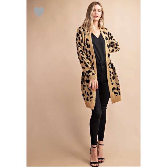 >>LAST<< Leslie Leopard Print Cardigan - Picture 4 of 5